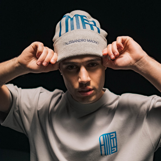 ESSENTIALS BEANIE LIGHT GREY