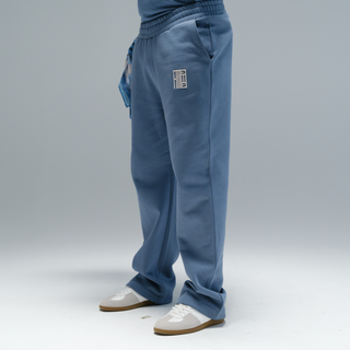 ESSENTIALS JOGGER BLUE MIRAGE