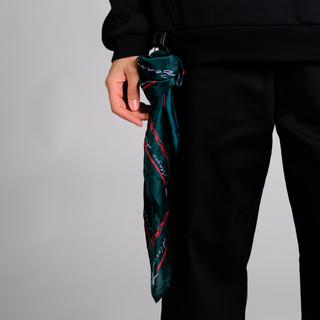 CHRISTMAS HOODIE BLACK (Woman)