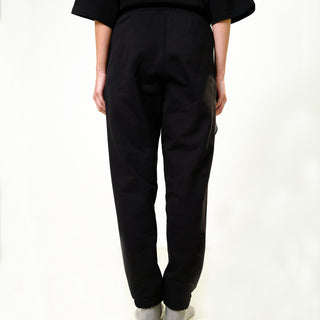 CORE 2.0 JOGGER BLACK (WOMAN)